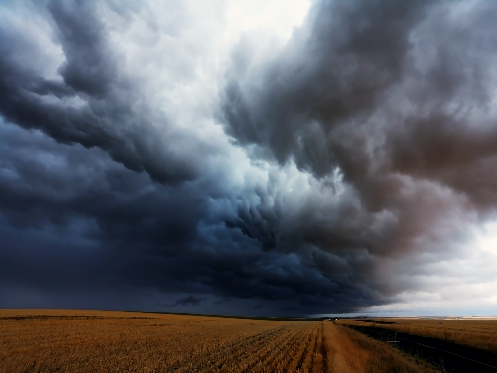 Extreme Weather Wallpaper Farmland Storm