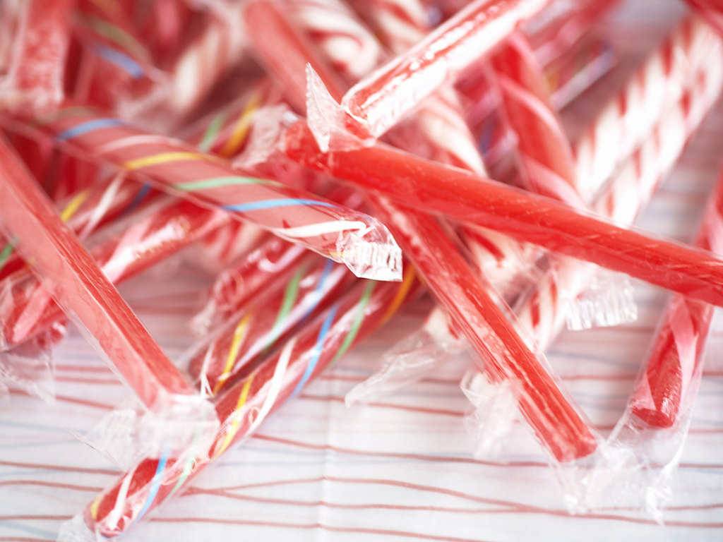 Candy Canes Christmas Wallpaper Picture