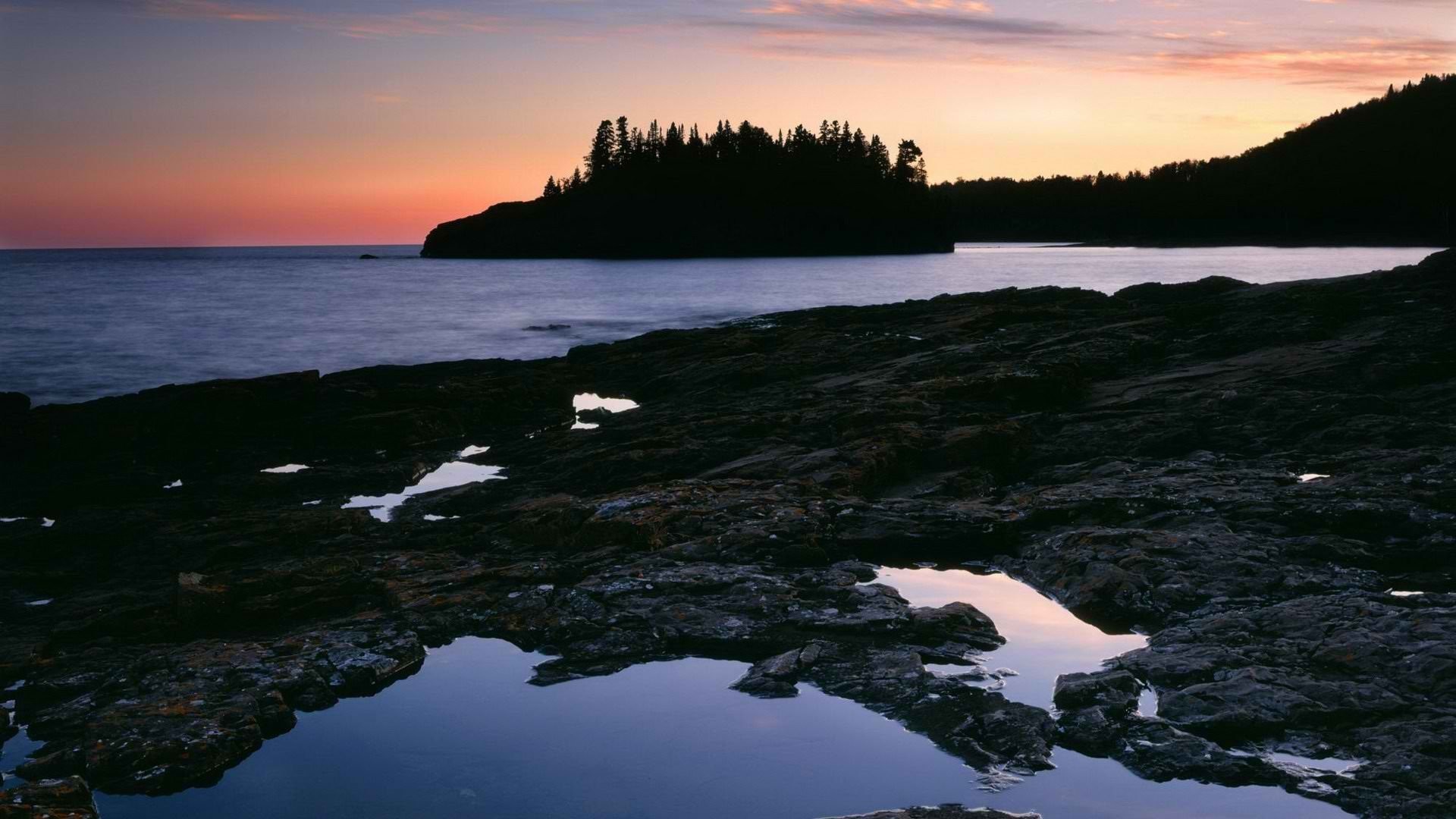 Lake Superior Wallpaper
