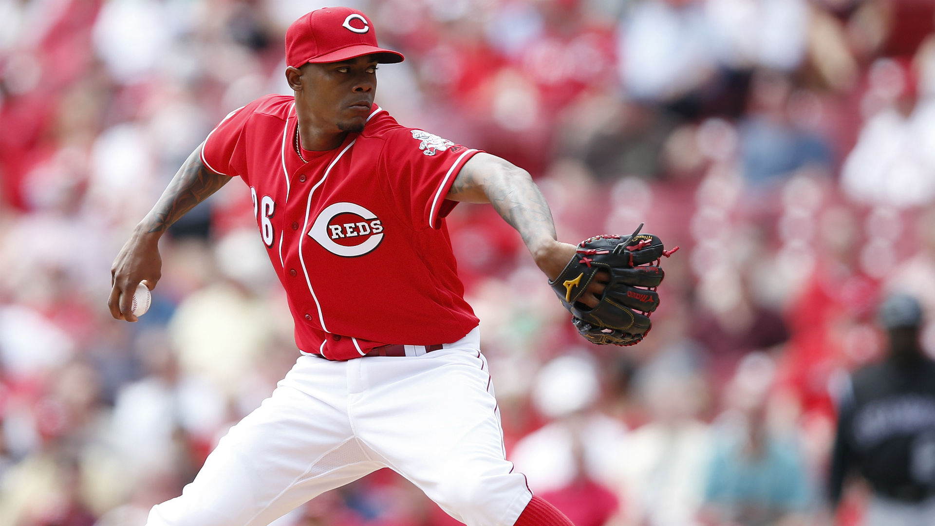 Reds Place Closer Raisel Iglesias On Day Dl Mlb Sporting News