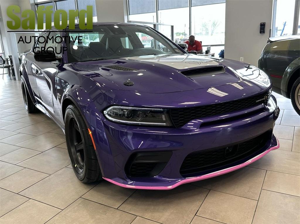 New Dodge Charger R T Scat Pack Widebody 4d Sedan In