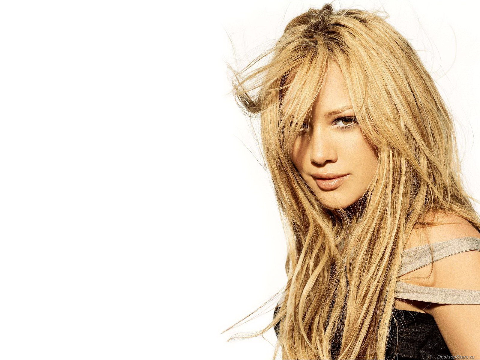 Free download Hilary wallpapers By Dave Hilary Duff Wallpaper 1280x1024  for your Desktop Mobile  Tablet  Explore 76 Hilary Duff Wallpaper   Hilary Swank Wallpaper Hilary Duff Wallpapers Hilary Swank Wallpapers