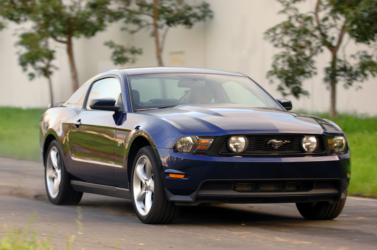 Cars Beautyfull Wallpaper Ford Mustang Gt And Specs