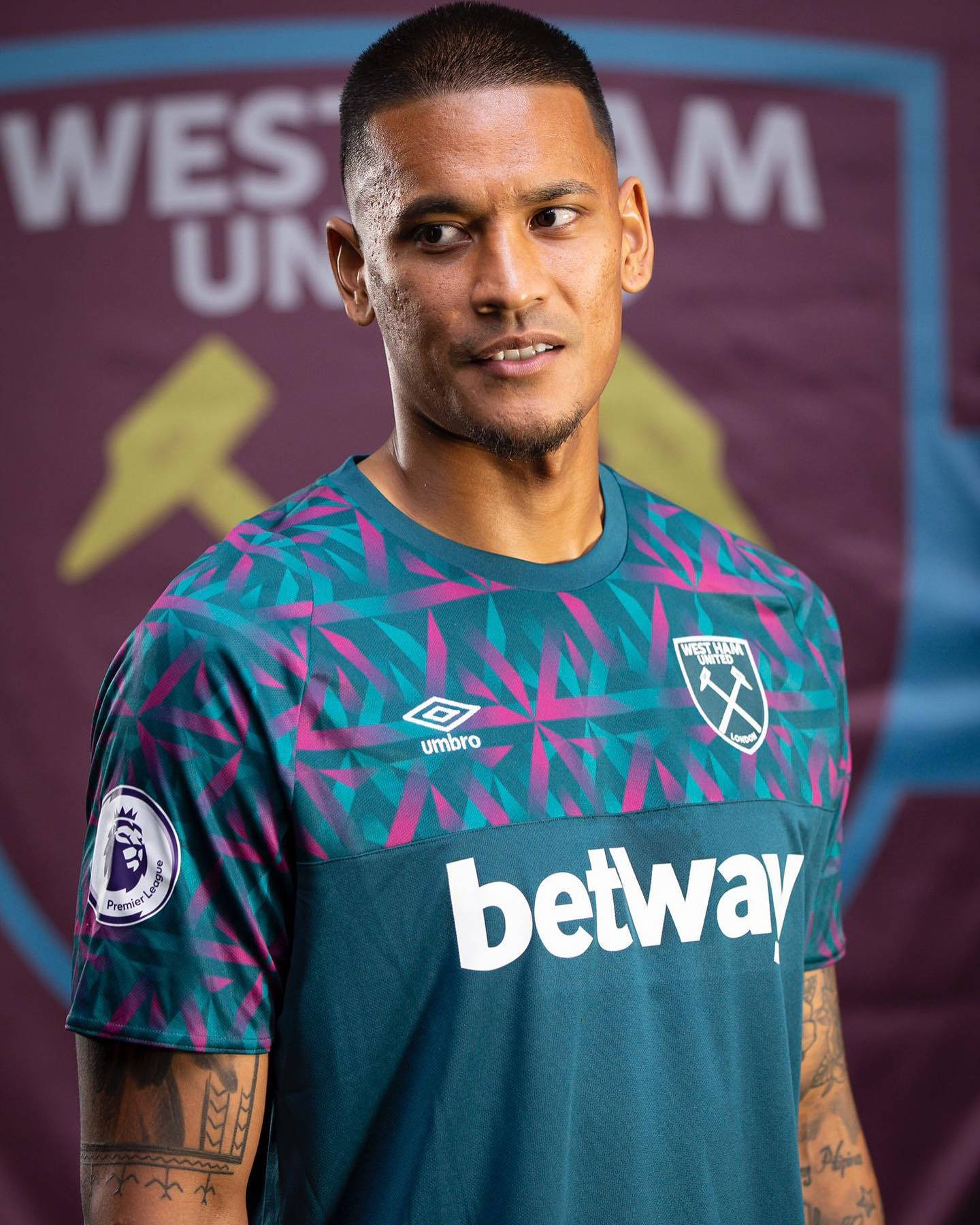 Alphonse Areola X Wallpaper