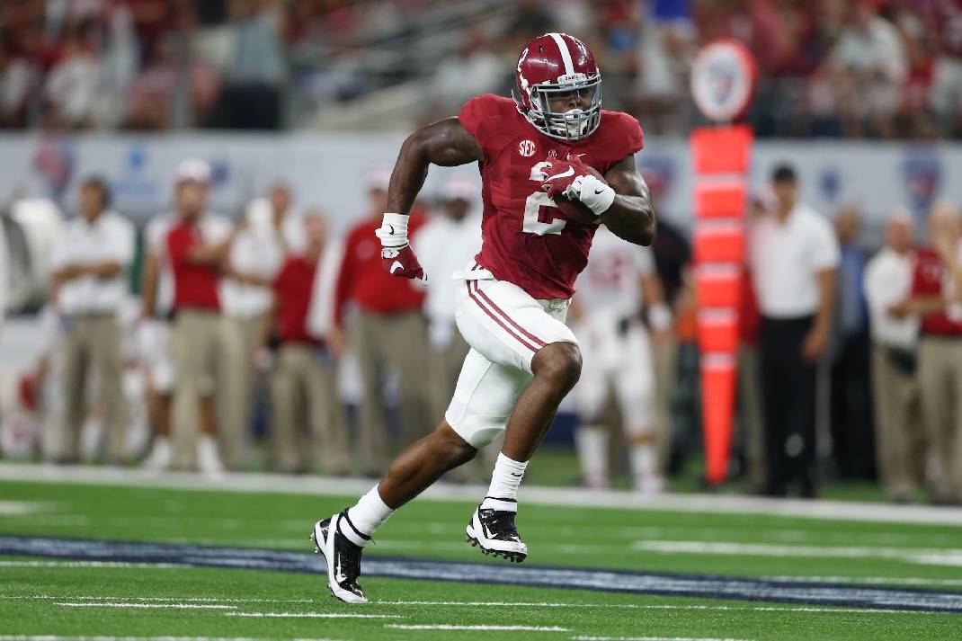 Henry Quickly Emerges As Alabama S Top Offensive Threat Times
