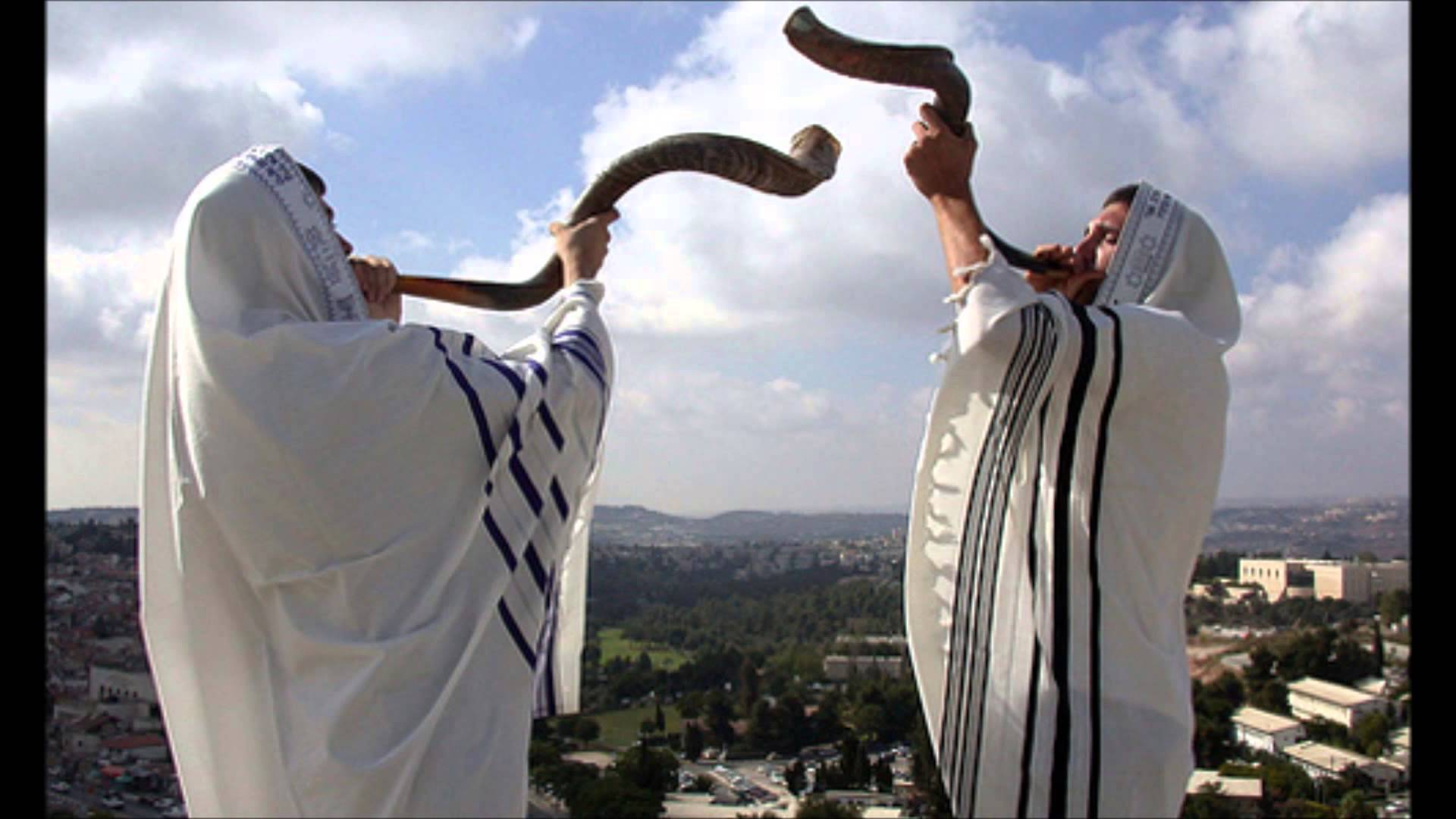 Shofar Blowing Sound With Pictures