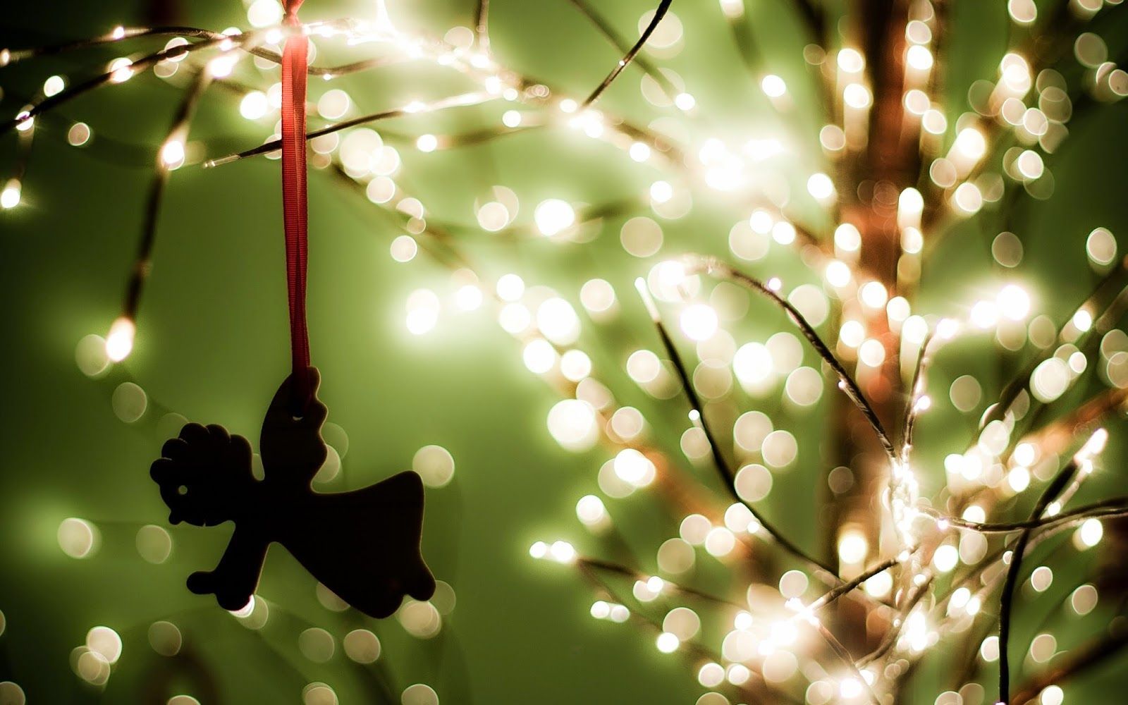 Christmas Angels Wallpaper