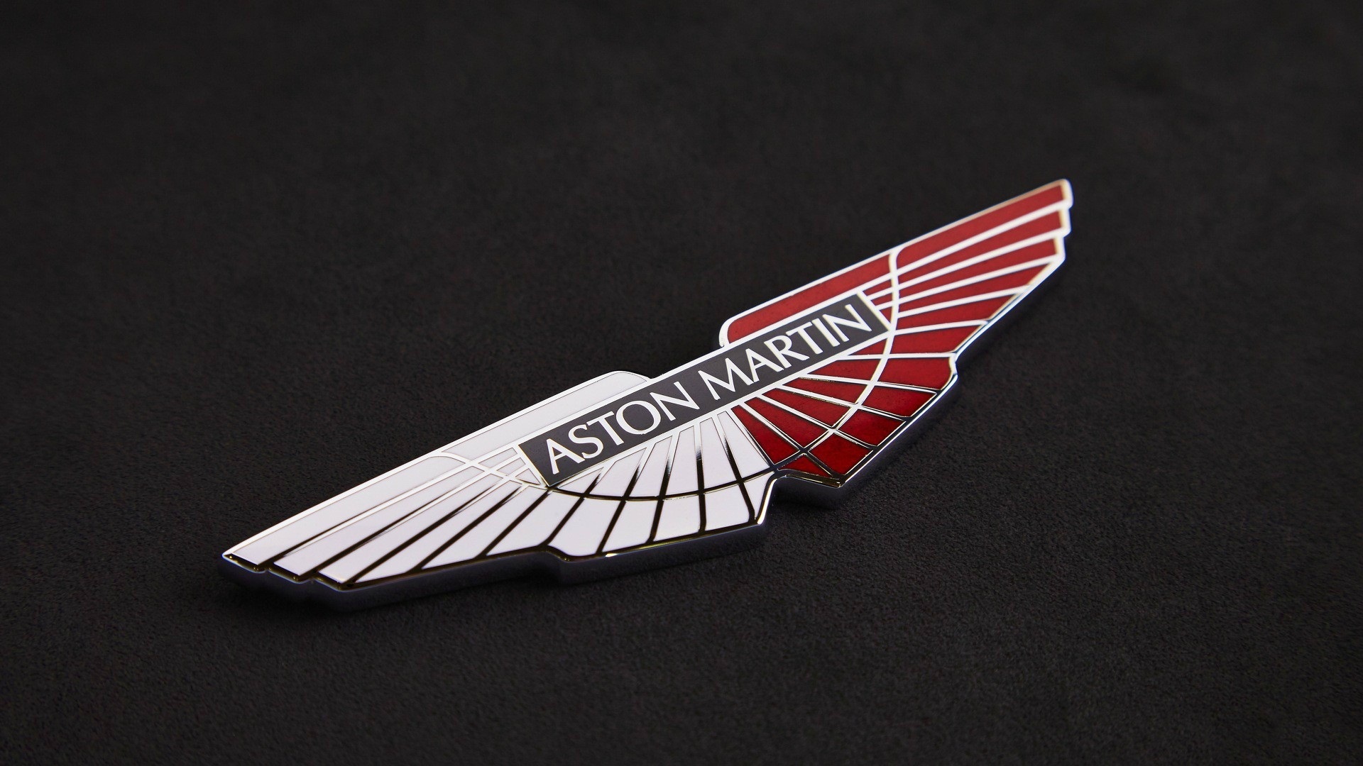 Aston Martin Logo Desktop Wallpaper