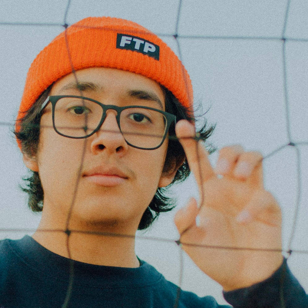 Cuco Creates Music That Invokes Nostalgia Emotion And Wallpaper