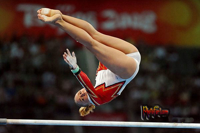 Girls Gymnastics Show Wallpaper And Pictures In Beijing Summer