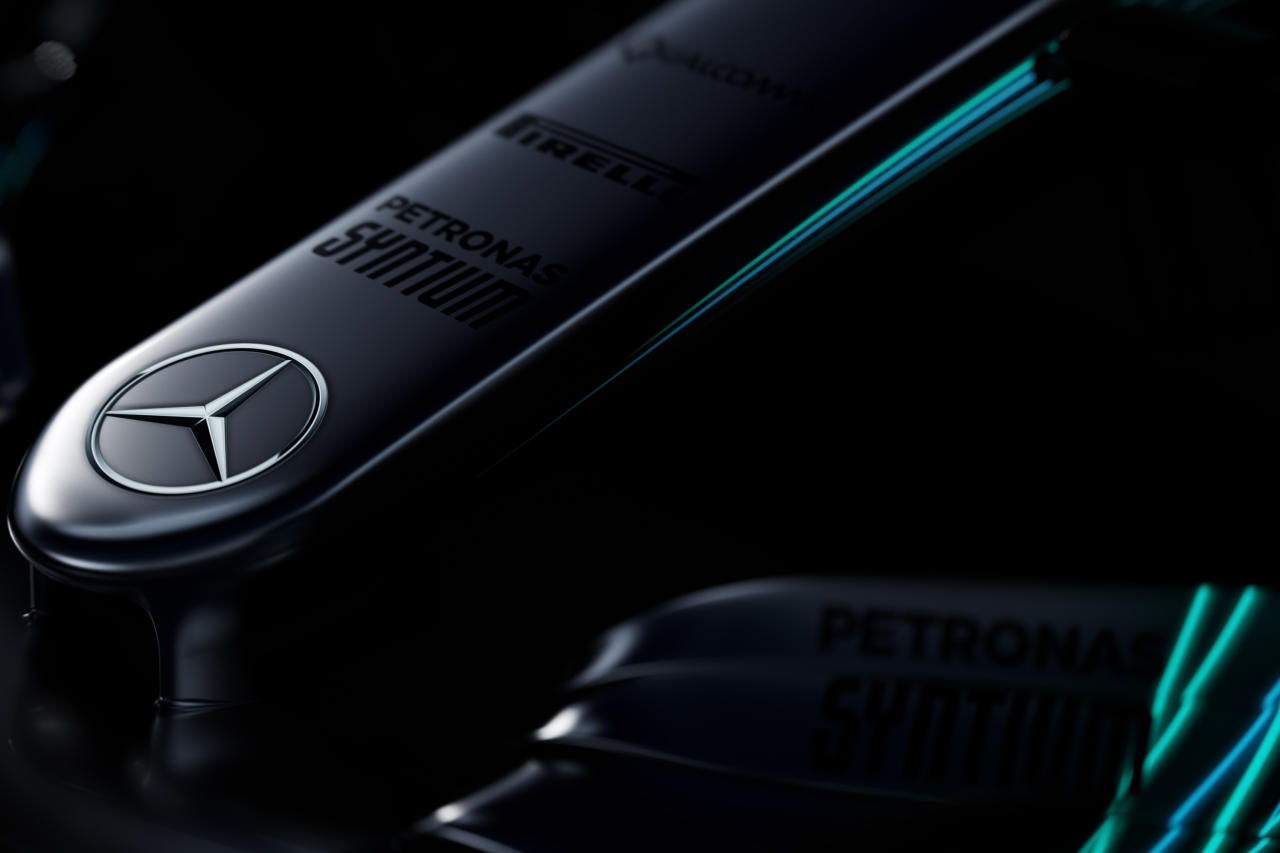 Mercedes Amg Petronas Motorsport W08 Sneak Peek