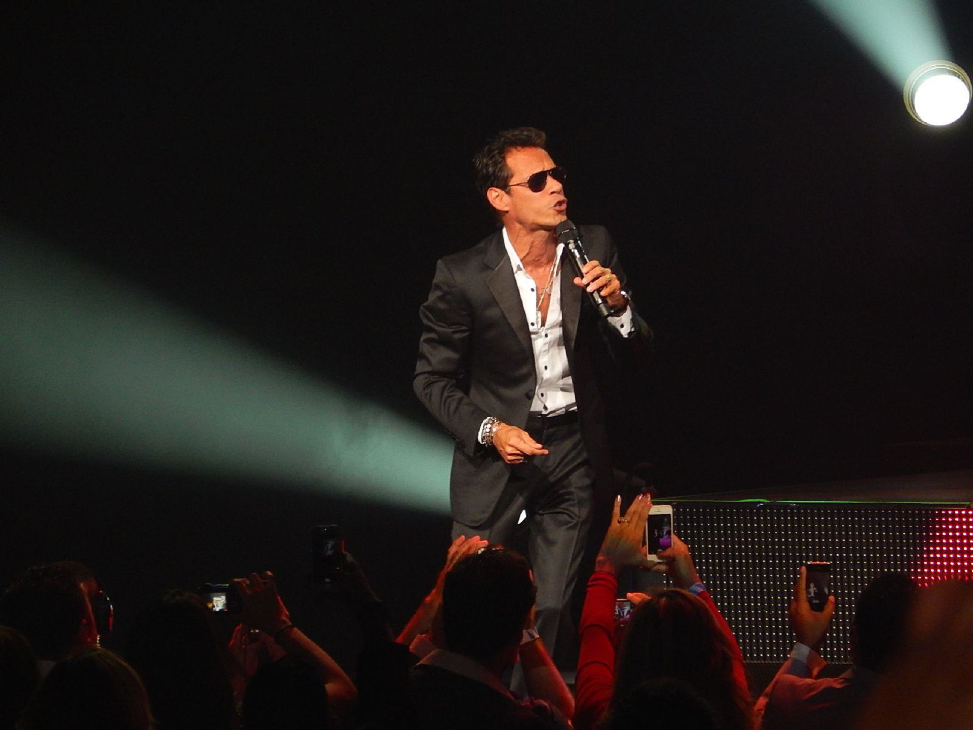 Marc Anthony Wallpapers Hq 1920x1440
