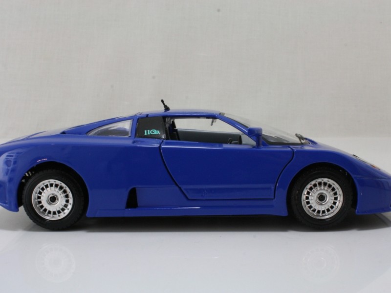 Bugatti Eb110 High Resolution Wallpaper Veyron