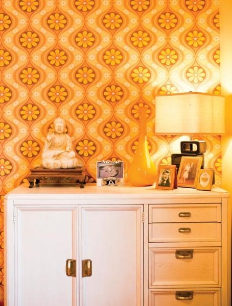 Fun And Retro Bradbury Wallpaper Gives Even The Guest Spaces A Touch