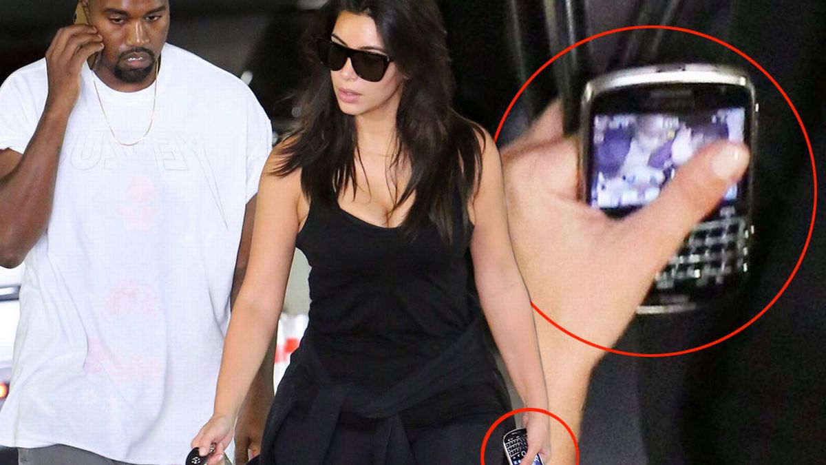 Kim Kardashians phone background is loving photo with Kanye West