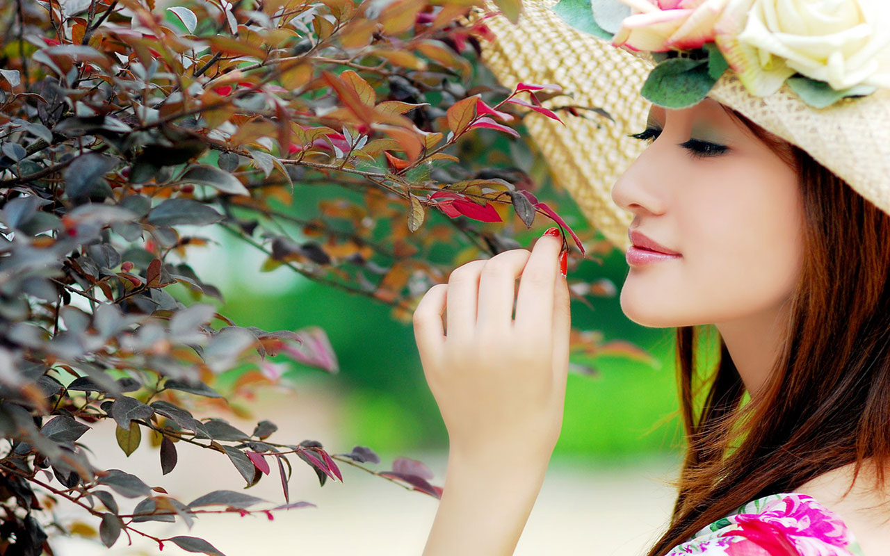 Beautiful Girl Wallpaper