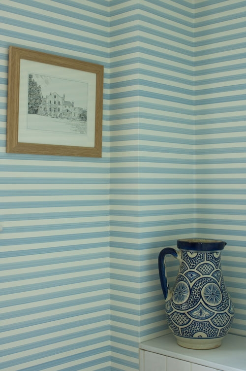 Horizontal Striped Wallpaper Going Sideways Rooms Look Fresher And