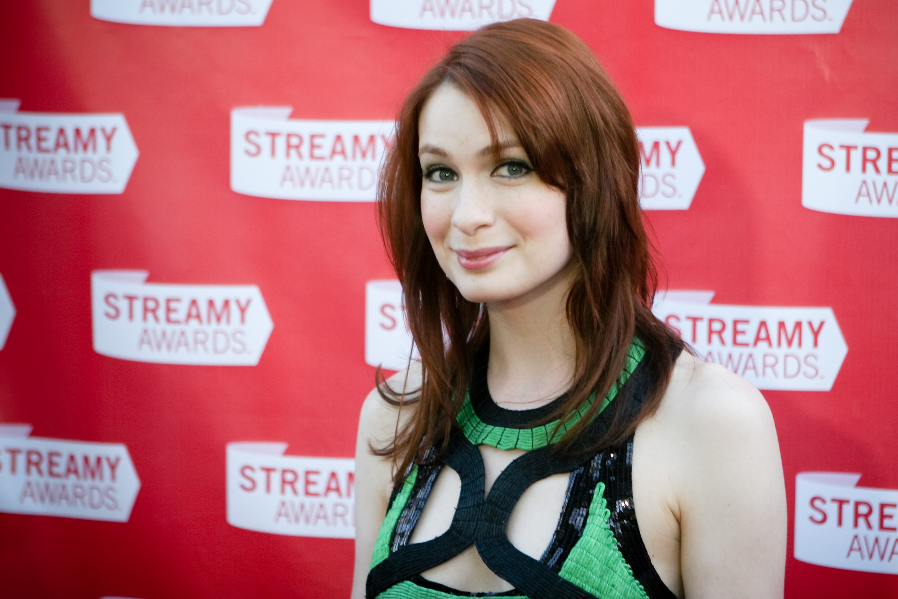Felicia Day HD Wallpaper Background Image 3052x2035