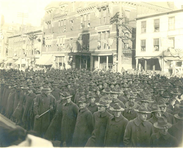 Soldiers On N Paint In Front Of The Ross County Courthouse