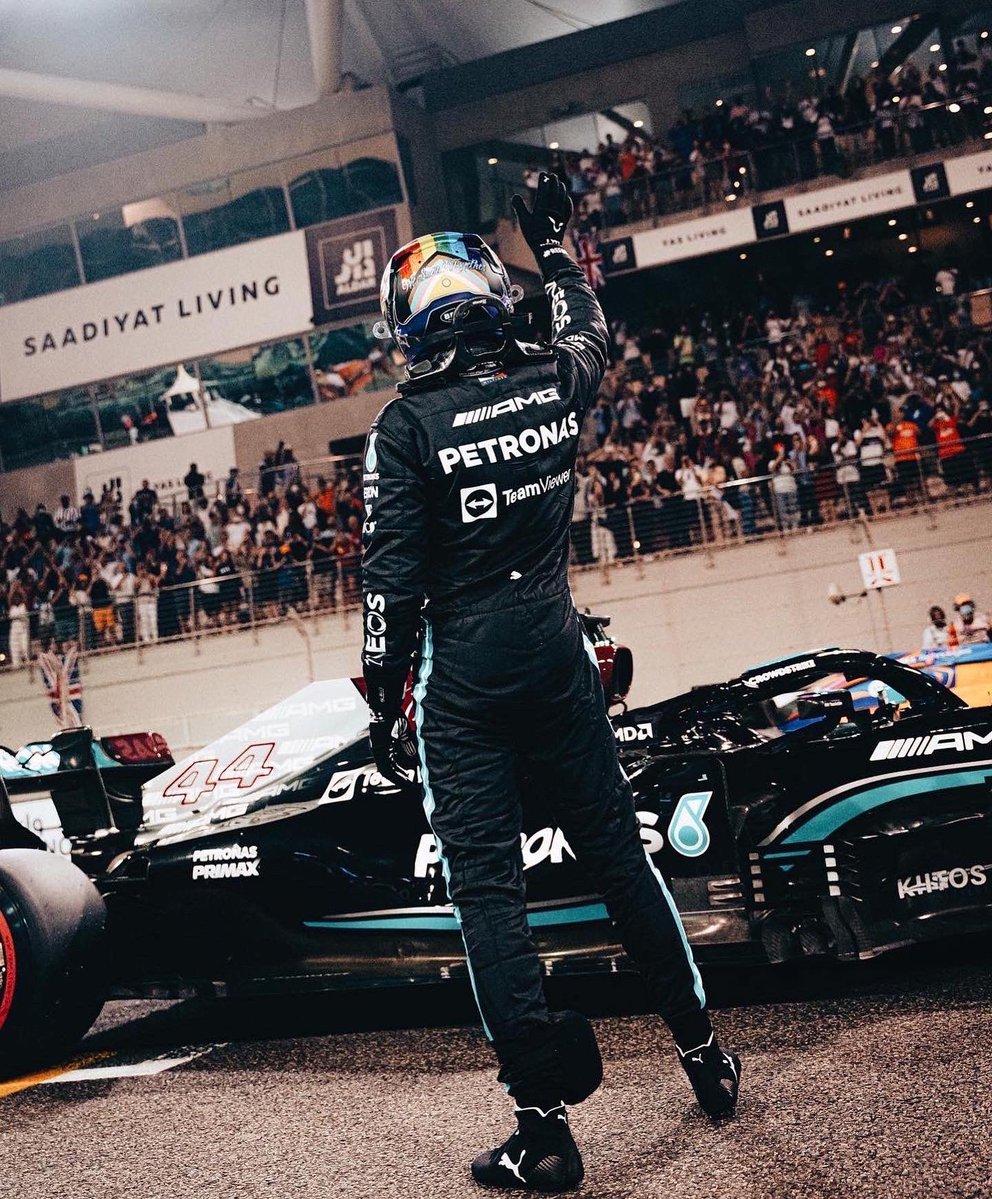Lewis Hamilton on P2 on the front row tomorrow not bad