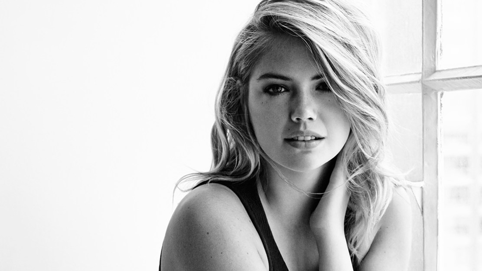 Kate Upton Wallpaper Image Photos Pictures Background
