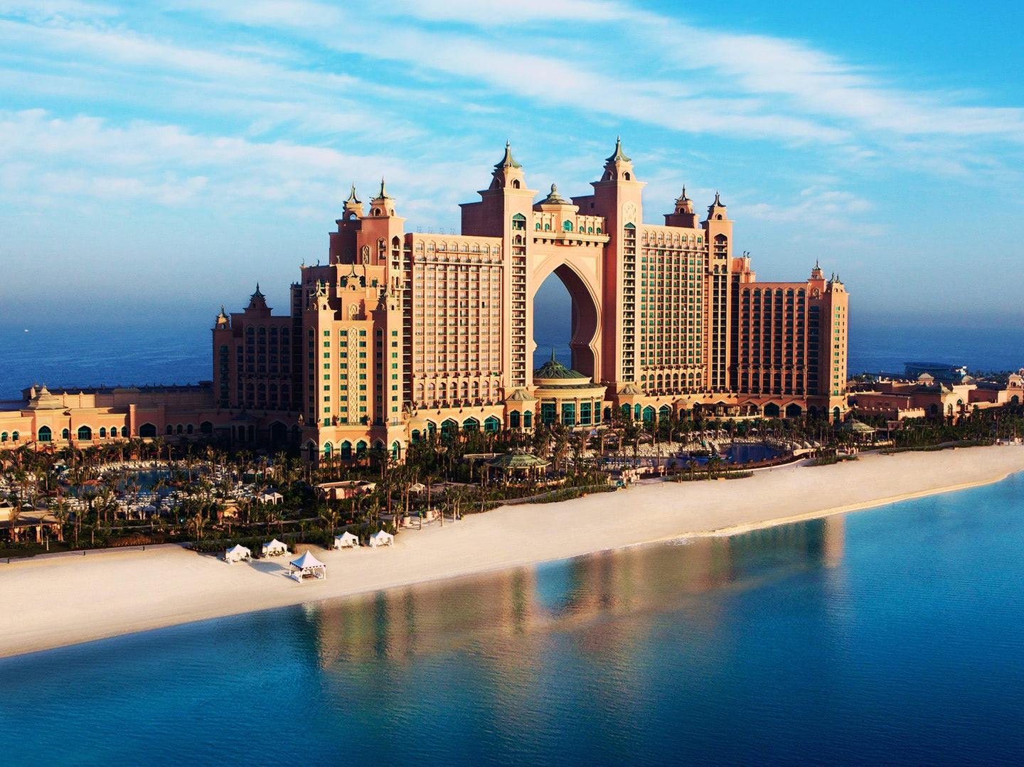 The Wallpaper Of Atlantis Majestic Dubai Hotel Situated On Palm