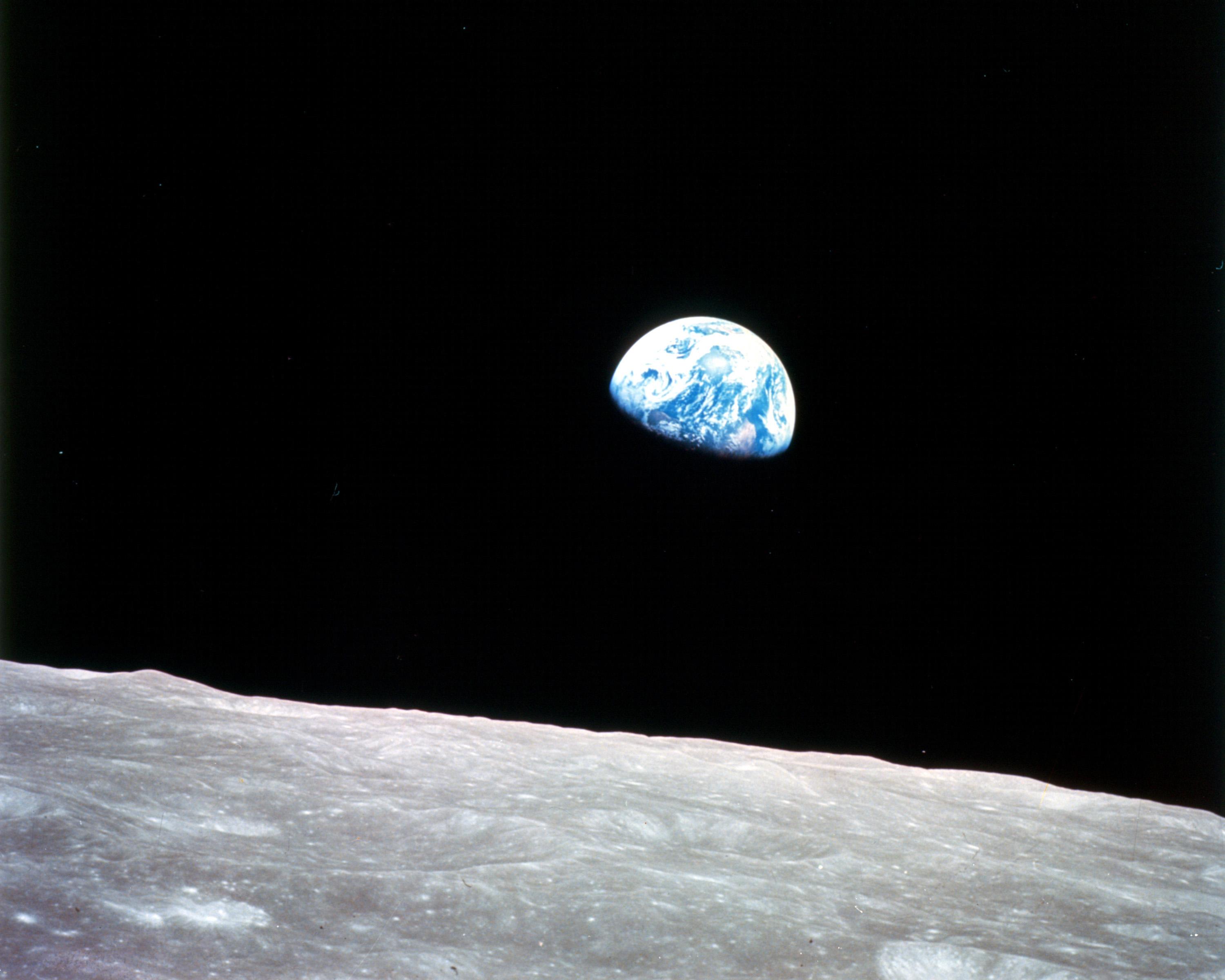 Earthrise Nasa