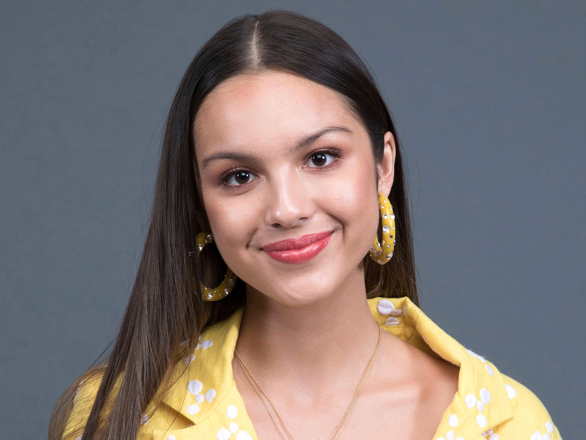 Brunette Singer American Actress Celebrity Olivia Rodrigo HD Wallpaper