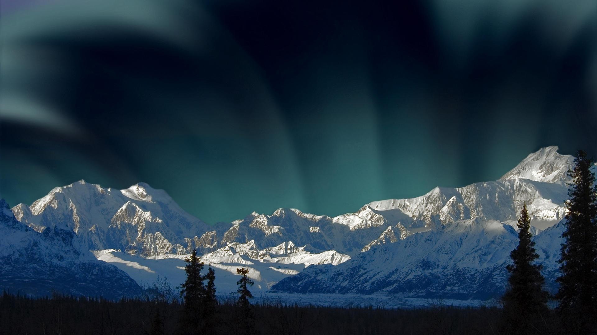 Desktop Wallpaper Northern Lights Over Mount Mckinley Alaska