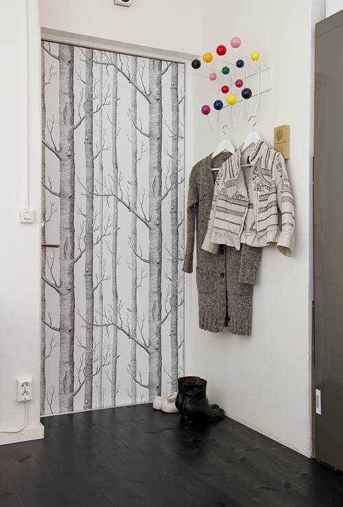 Cool Ideas To Decorate Your Doors With Wallpaper Shelterness
