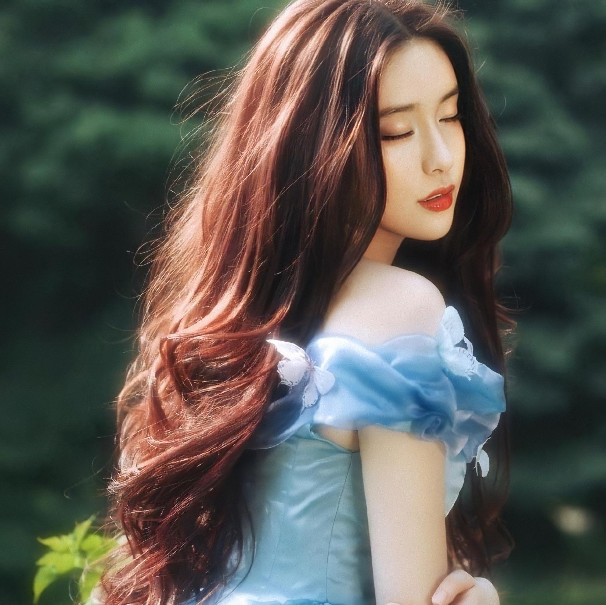 Hanguang Jun On Meng Ziyi Is Both The Soft And Goth Gf