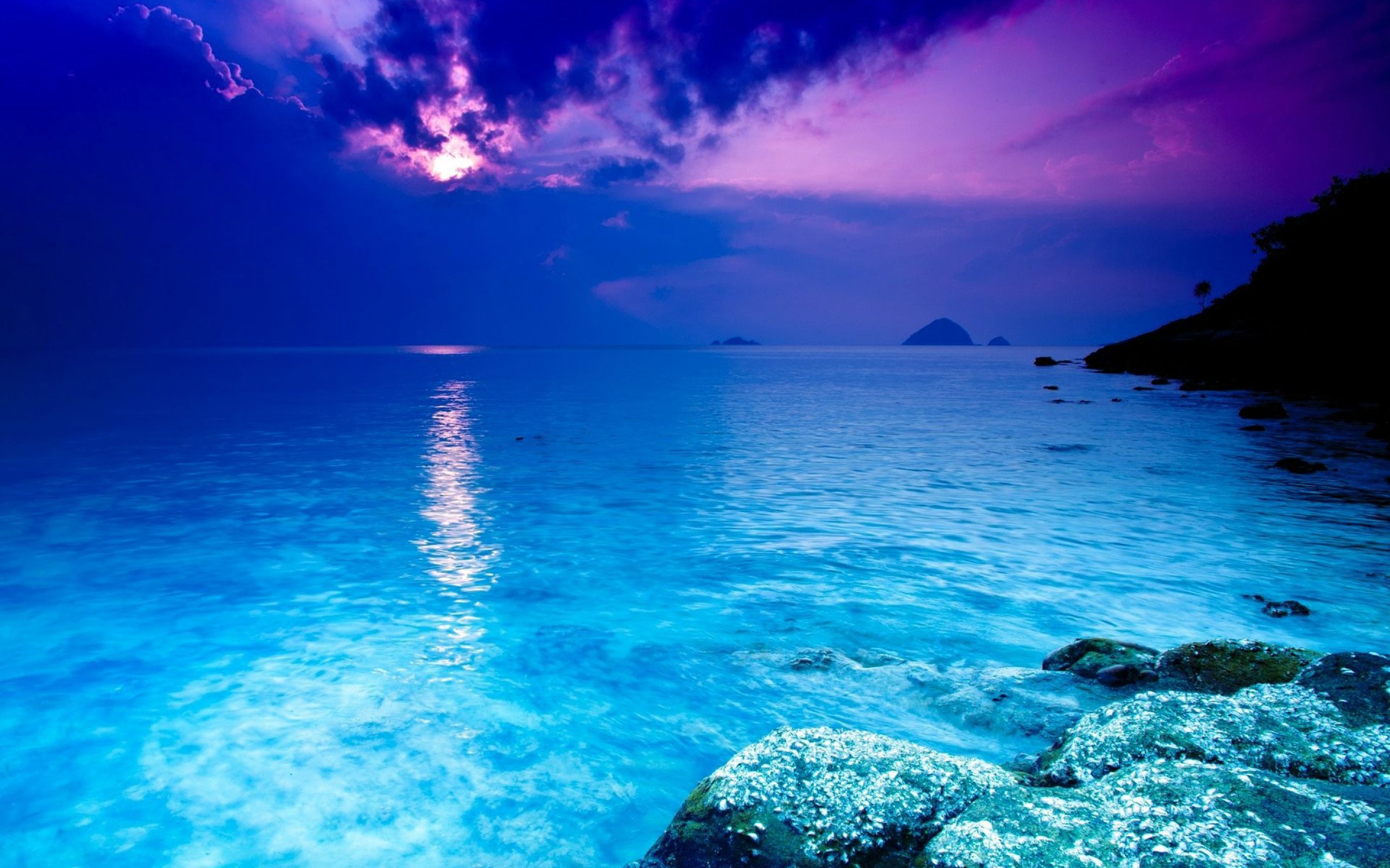 Hd Deep Blue Sea Background