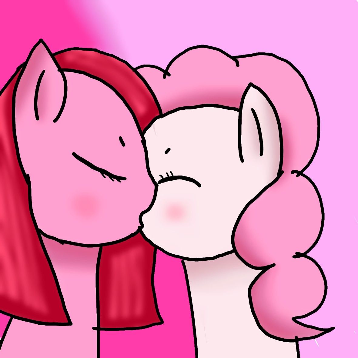 Pinkis Cupcake And Pinkie Pie Kissing Lol