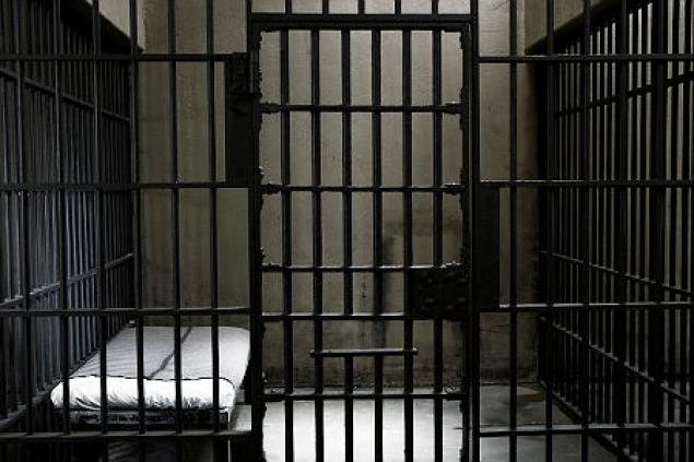 Prison Cell Bars Background Empty dark jail cell with 635x423