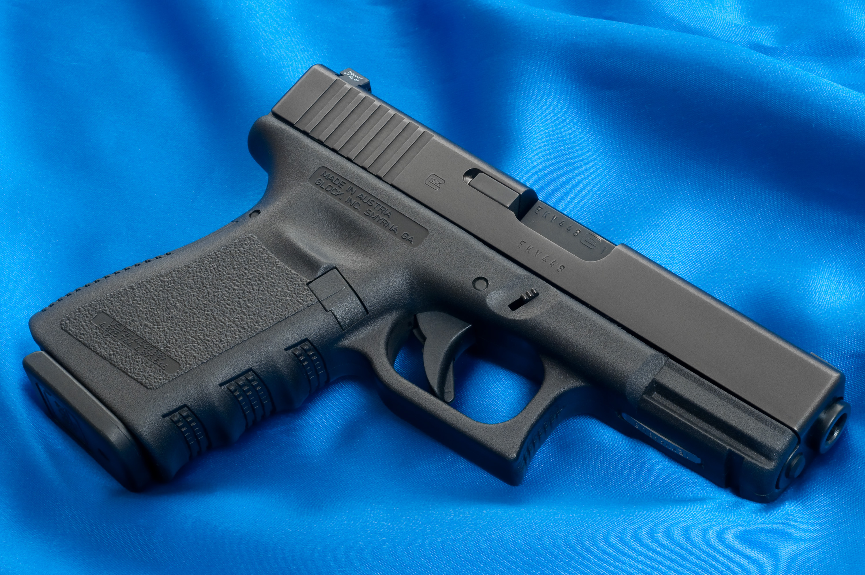 Wallpaper Glock Weapons Photos Pictures