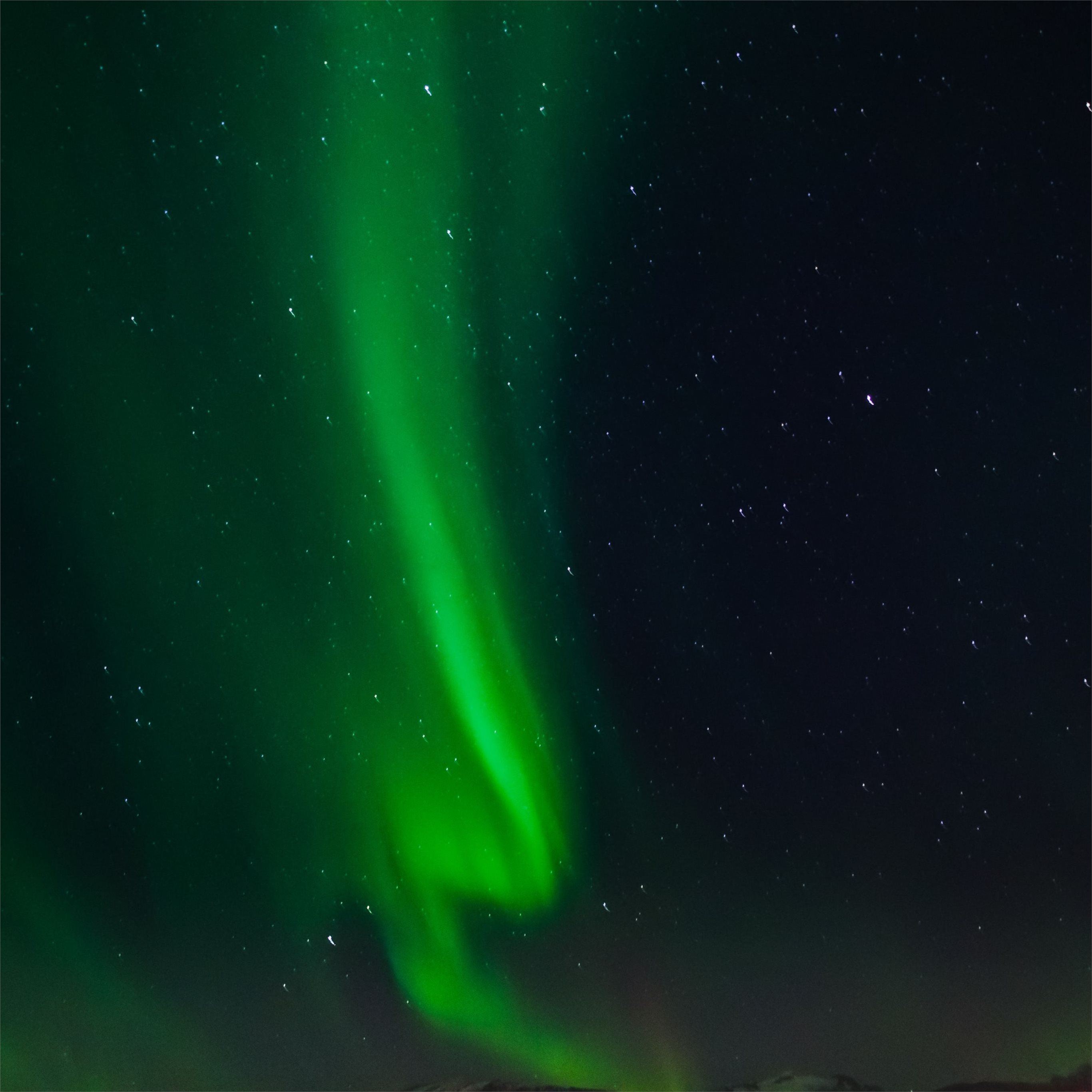 Green Aurora Lights 4k 5k iPad Pro Wallpaper