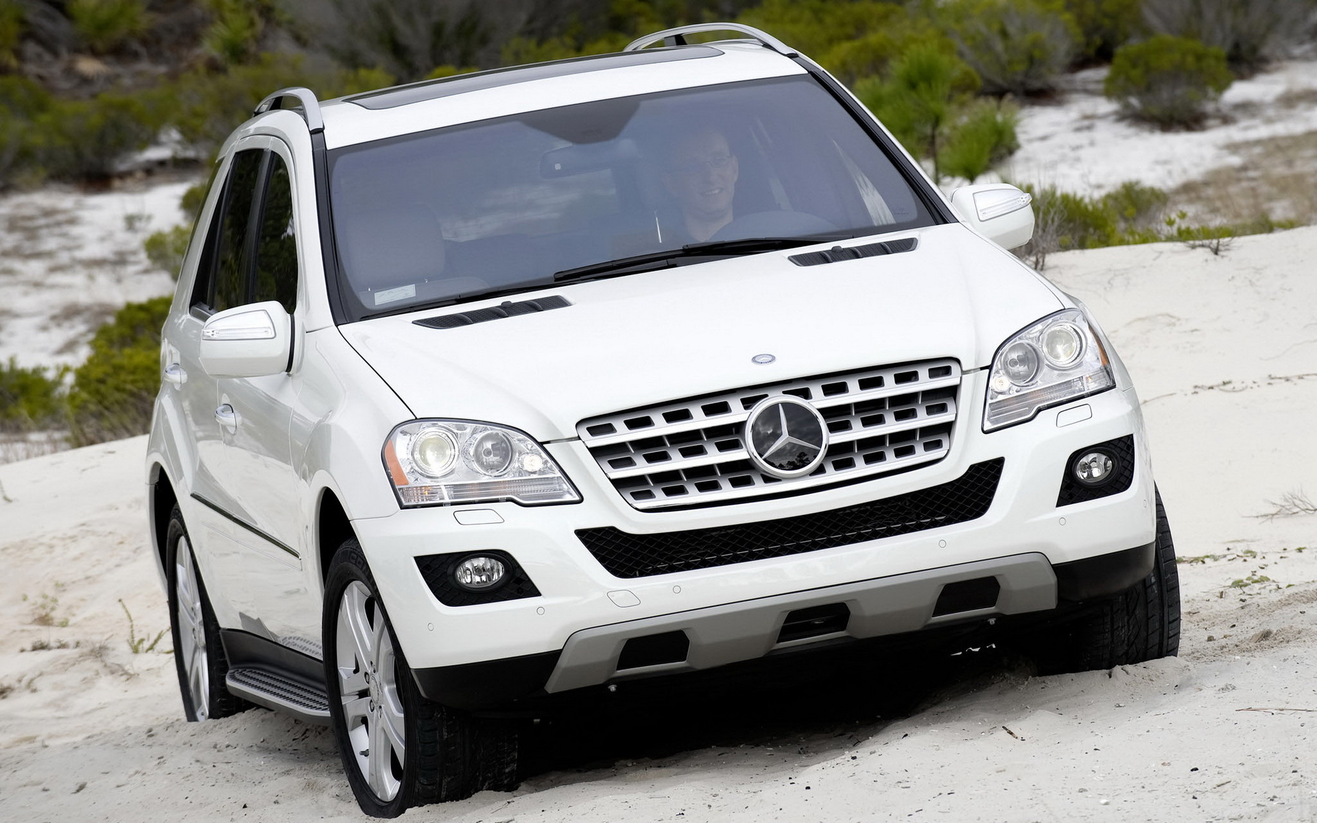 Mercedes Benz Ml320 Wallpaper And Image