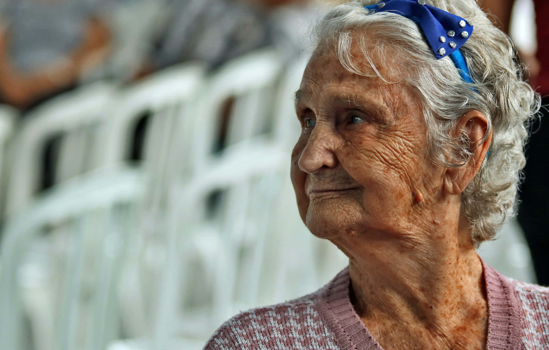 Old Woman Wallpaper