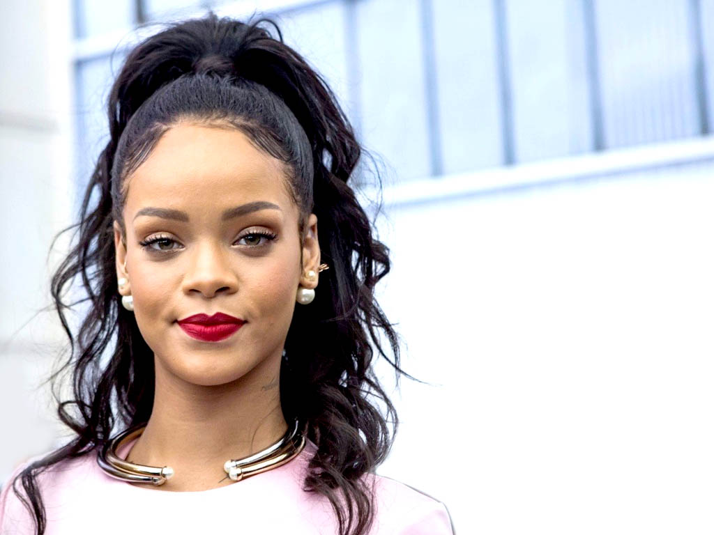 Rihanna Hq Wallpaper