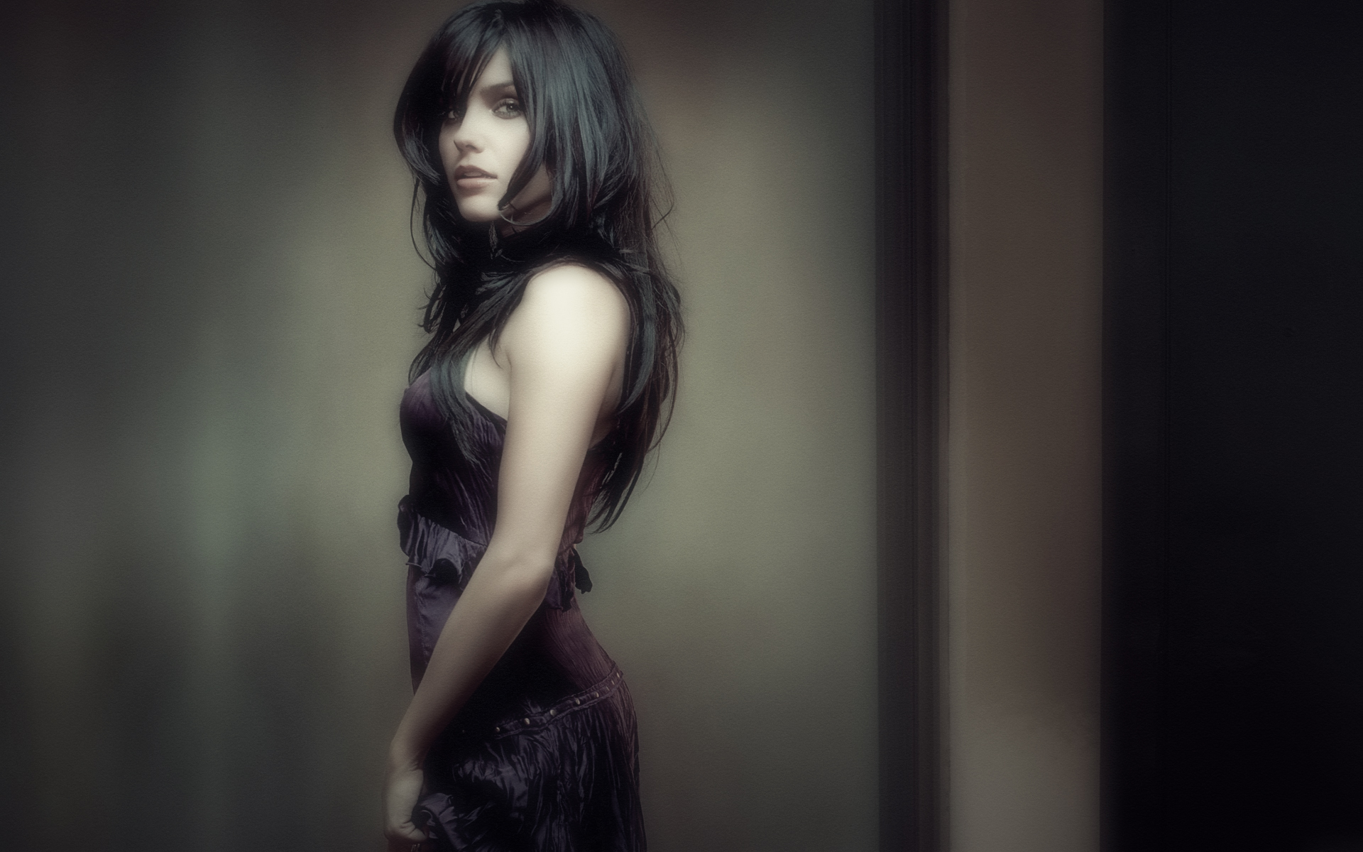 Sophia Bush HD Wallpaper