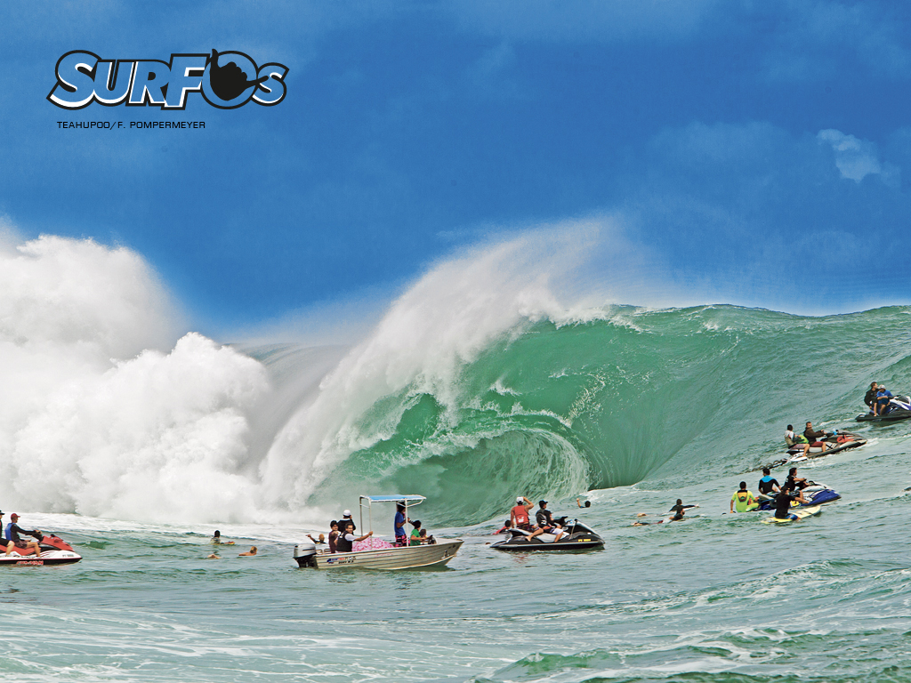 Surfing Teahupoo Wallpaper Image