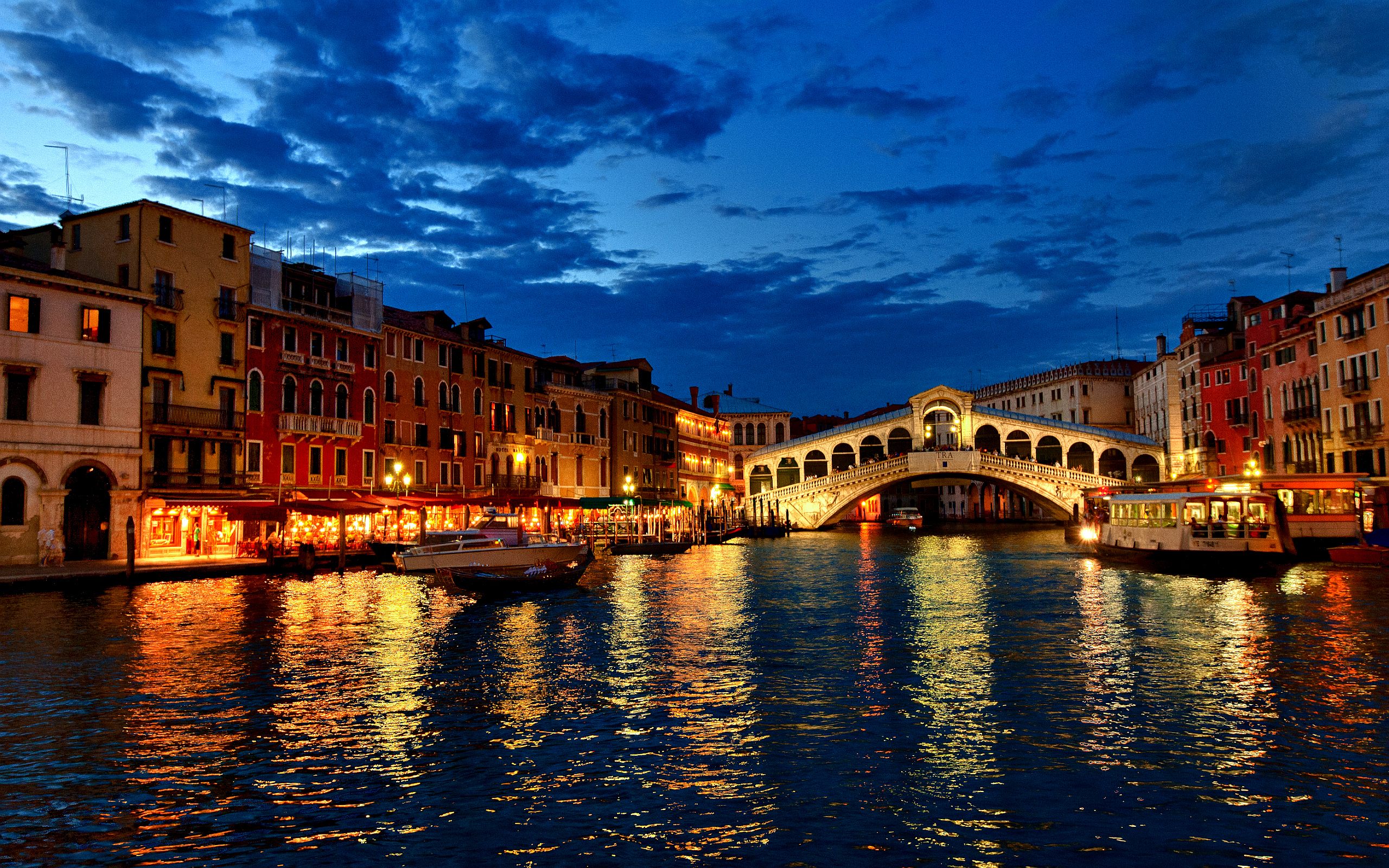 Venice At Night Wallpaper
