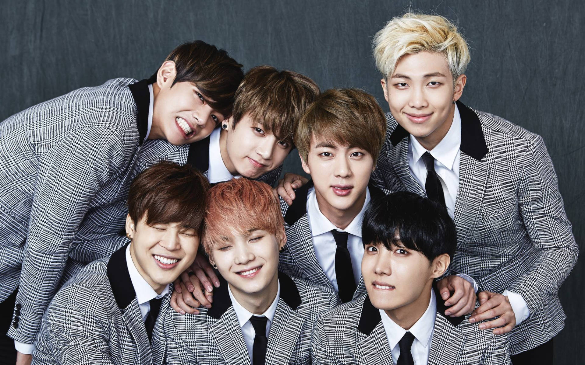 Bts Group Photo Wallpaper