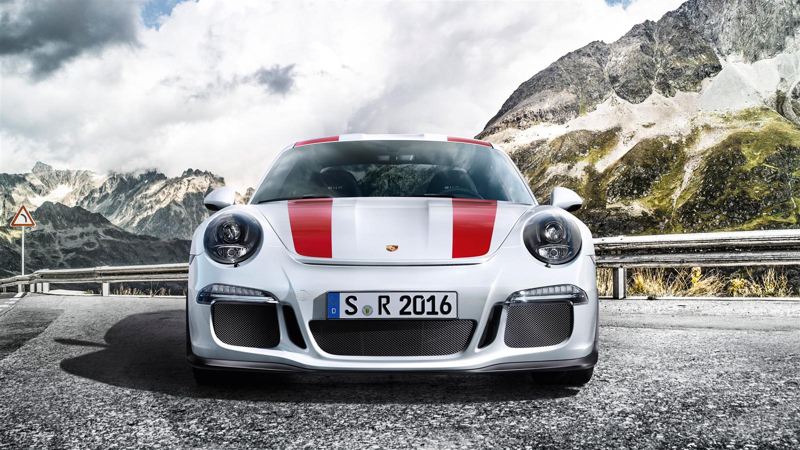 Finally a Porsche GT3 RS with a manual The 911 R