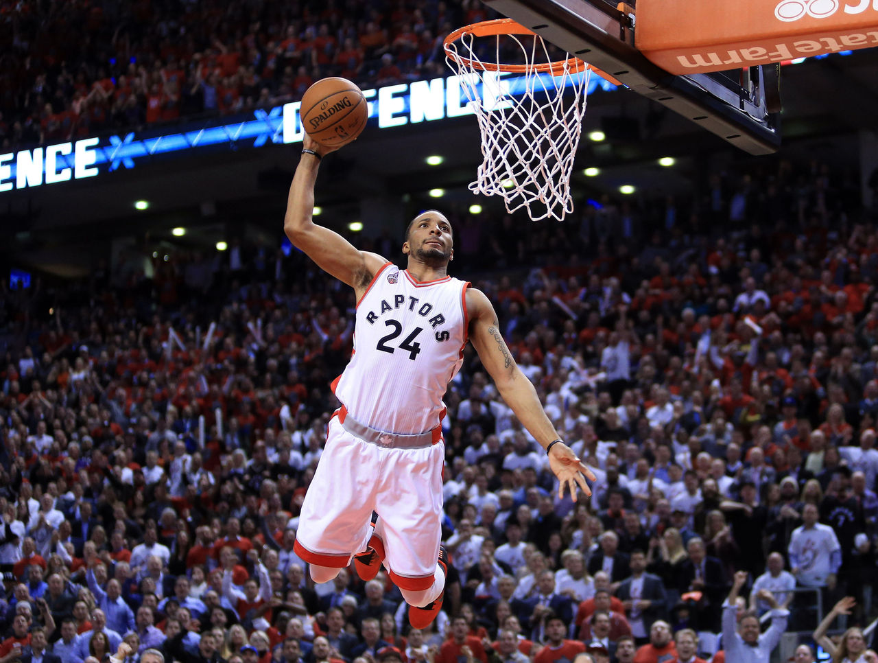 Watch Raptors Powell Is A Dunking Machine Thescore