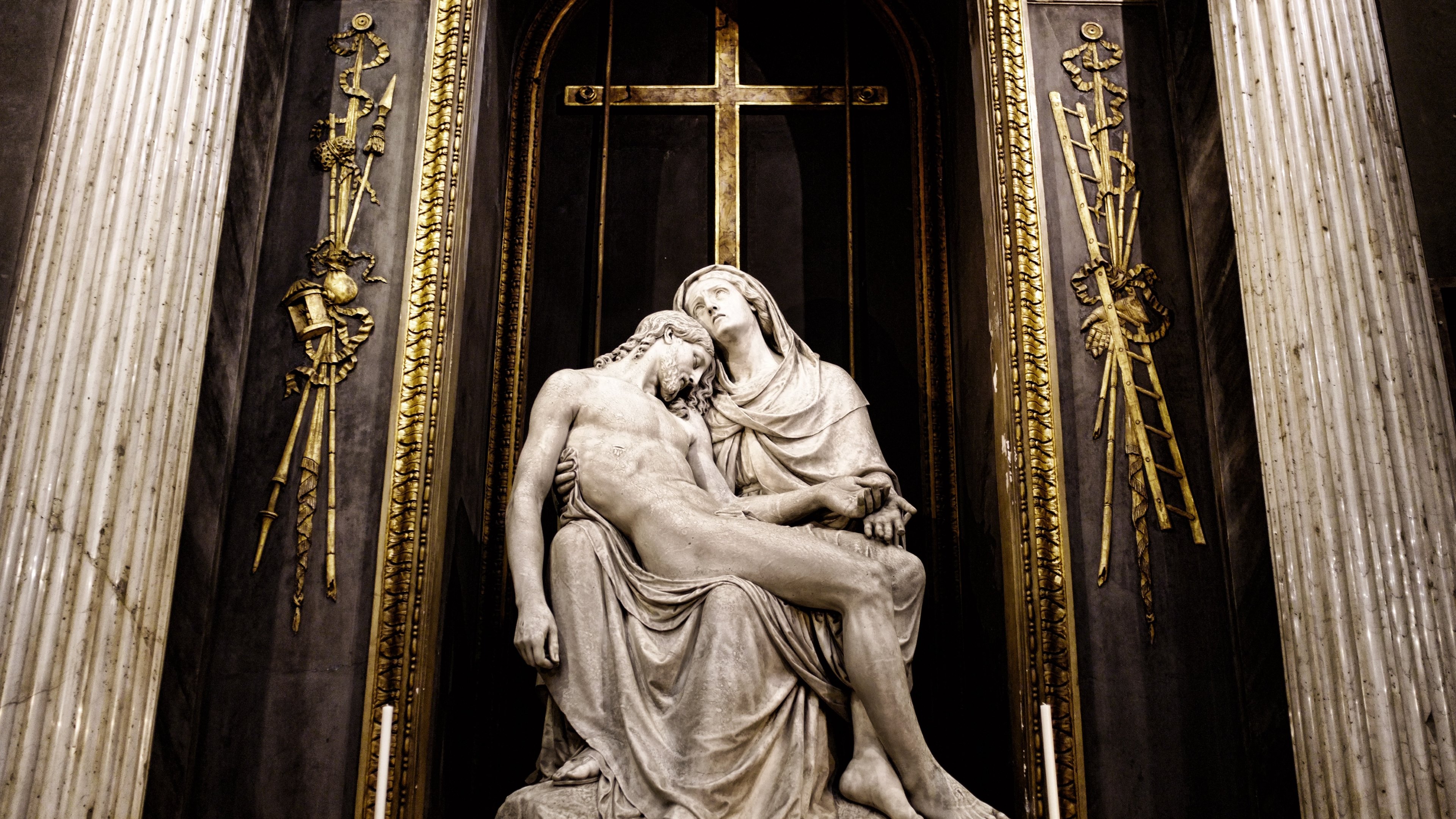 Monument Of Saint Mary With Jesus In San Sebastiano Civic