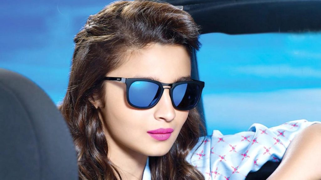 Alia Bhatt With Glasses HD Wallpaper