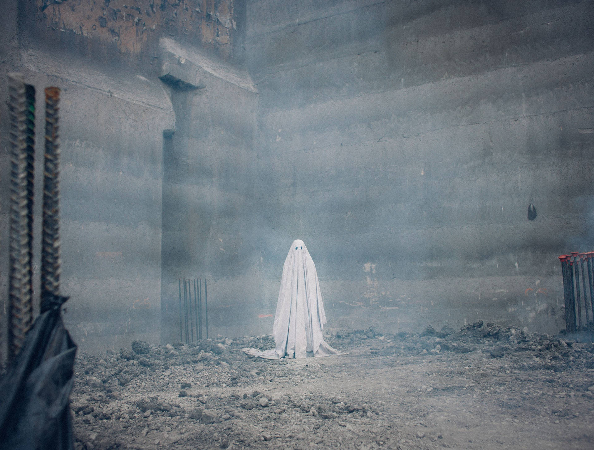 Ghost Aesthetic Wallpaper