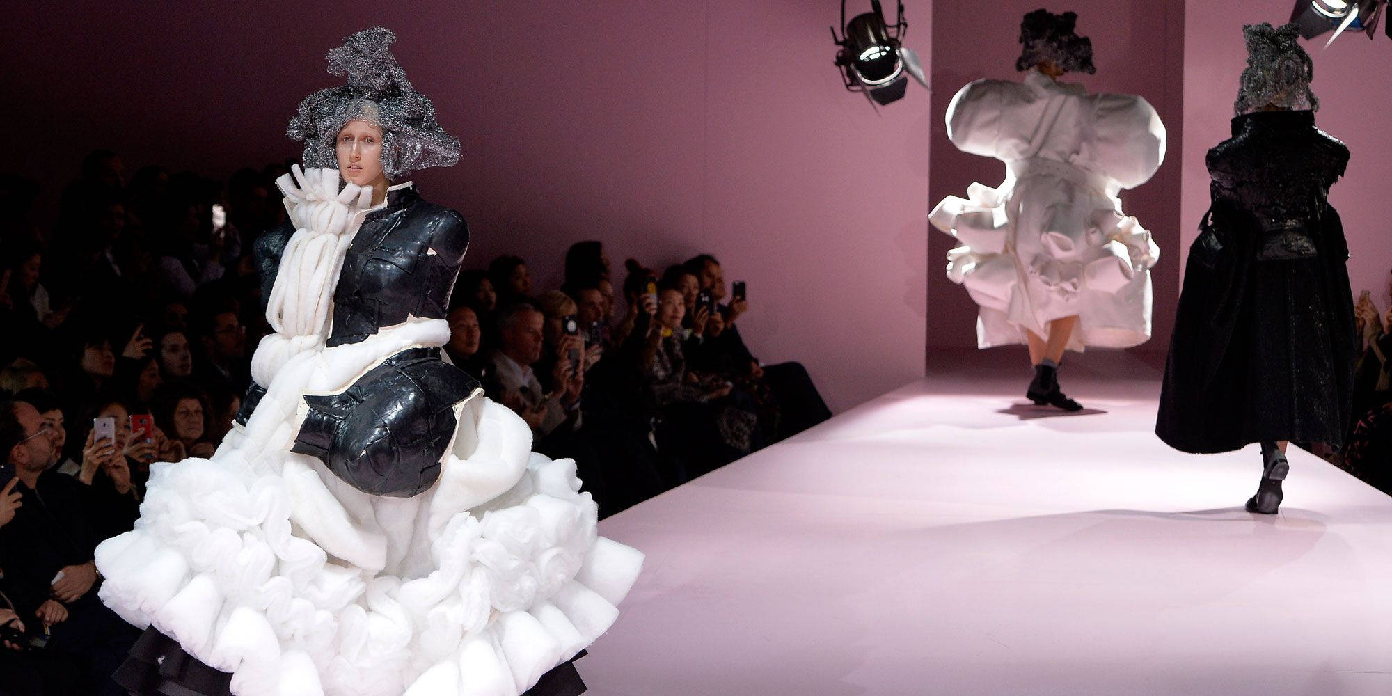 Comme Des Gar Ons Black And White Dresses Wallpaper