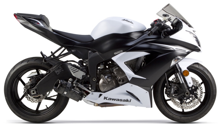 Kawasaki Ninja Receives Two Brothers Carbon Exhaust Video